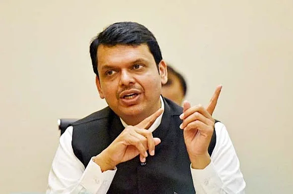 qaumiawaz_2018-07_821502e8-83f9-496e-bfed-29d368a8c355_devendra_fadanvis_cm_of_maharashtra