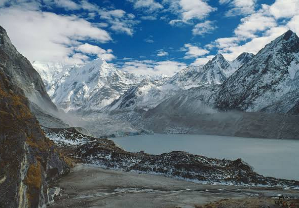 qaumiawaz_2026-08-27_iirhsbk4_Glacial-Lake