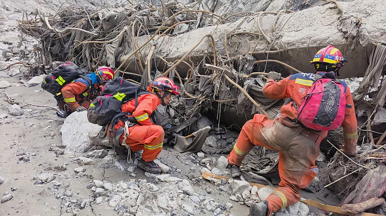 qaumiawaz_2026-08-29_q3v0k7p5_Rescue-Operation-in-Nepal