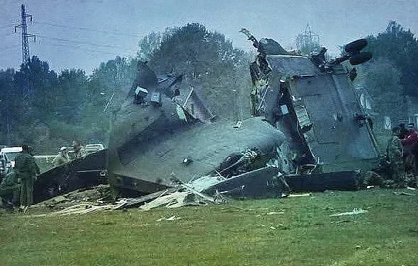 qaumiawaz_2026-10-30_h2eq8t5j_Helicopter-Crash